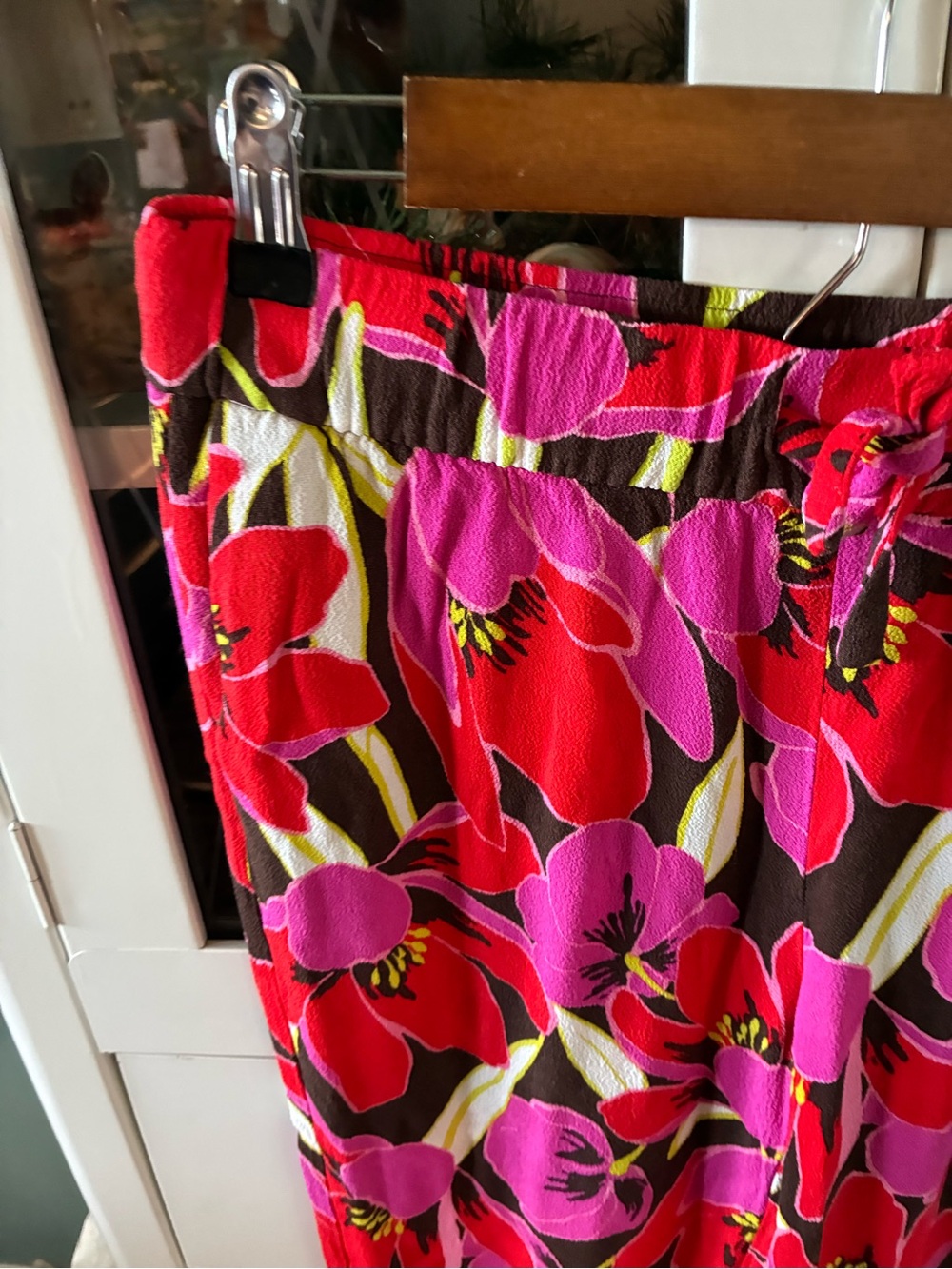 Kate Spade sz 6 Pink & Red Floral Pull-On Pants euc - Picture 2 of 9